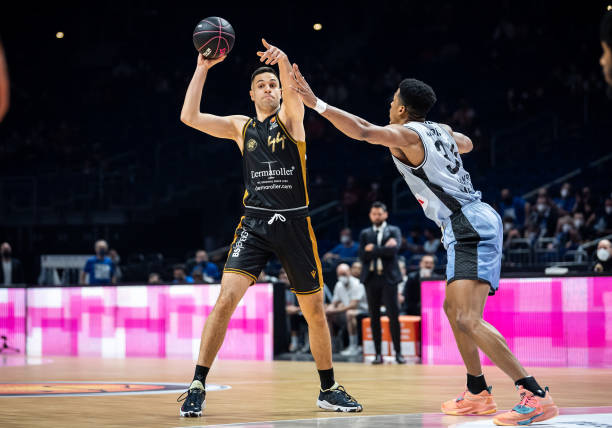 朗的绝杀而 朗的绝杀而